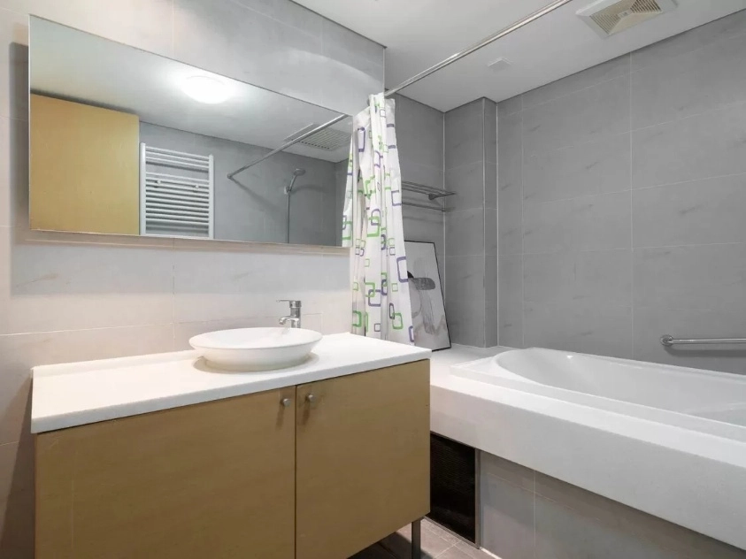 Rm 205 No 9 China Central Place(10)