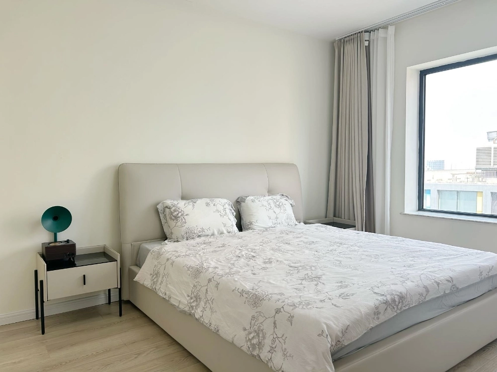 Rm 2101 Bld E Sunshine 100 Int’l Apt(8)