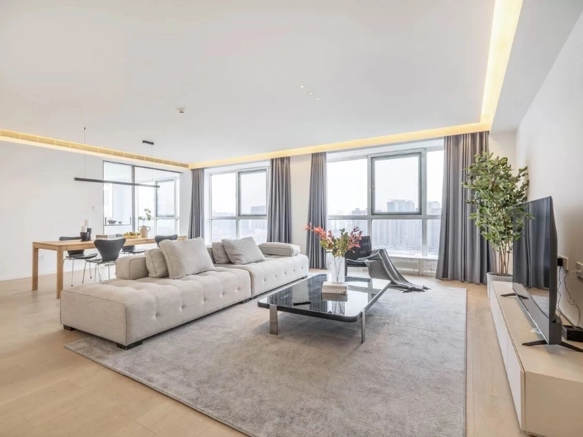 Rm 2101 No 13 Jian Wai SOHO West