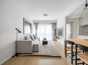 Rm 2103 No 6 Upper East Side
