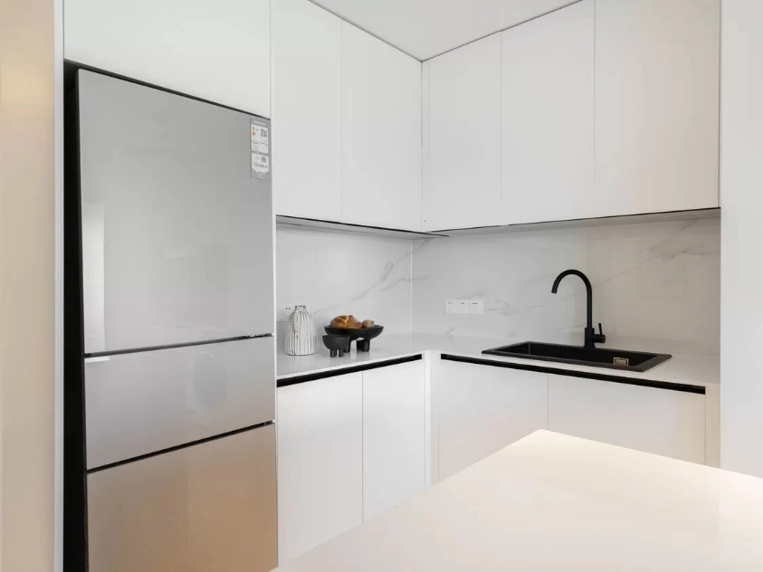 Rm 2107 No 11 Sanlitun SOHO Apt(7)