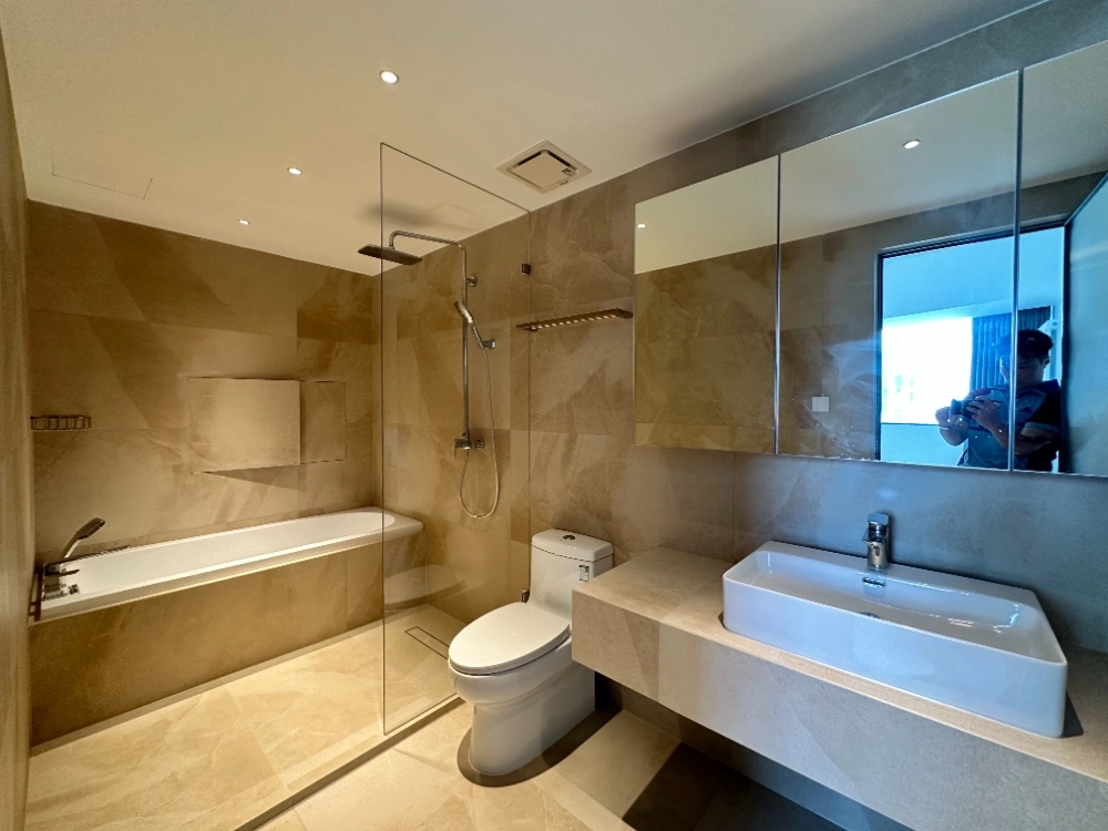 Rm 2108 No 11 Sanlitun SOHO Apt(8)