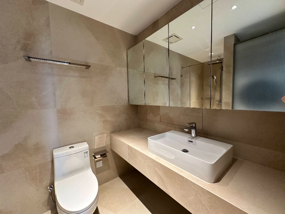 Rm 2108 No 11 Sanlitun SOHO Apt(10)