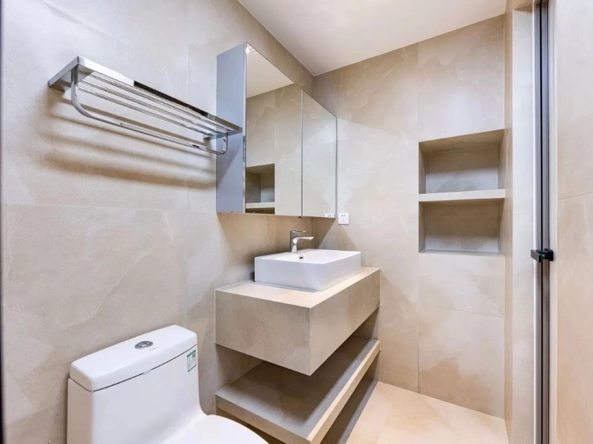 Rm 2206 No 6 China Central Place(14)