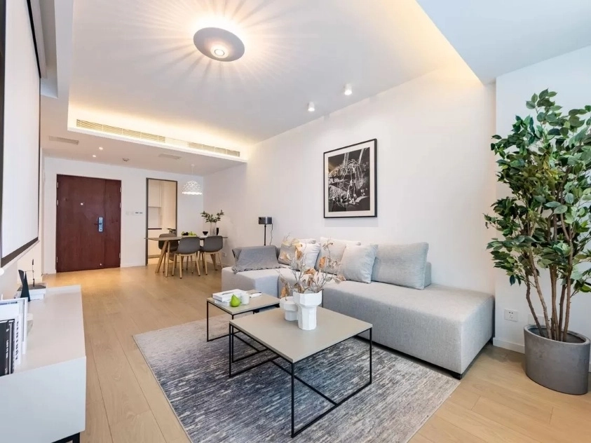 Rm 2206 No 6 China Central Place(4)