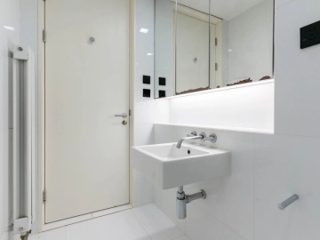 Rm 2301 No 11 Sanlitun SOHO Apt(12)