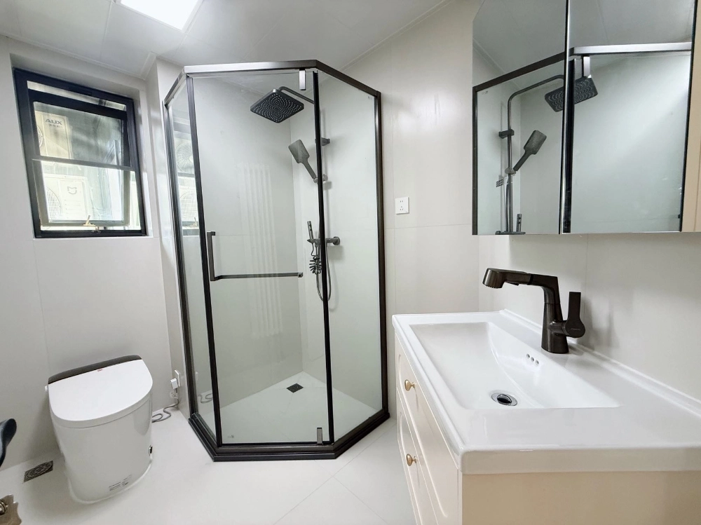 Rm 2306 Bld B Sunshine 100 Int’l Apt(8)