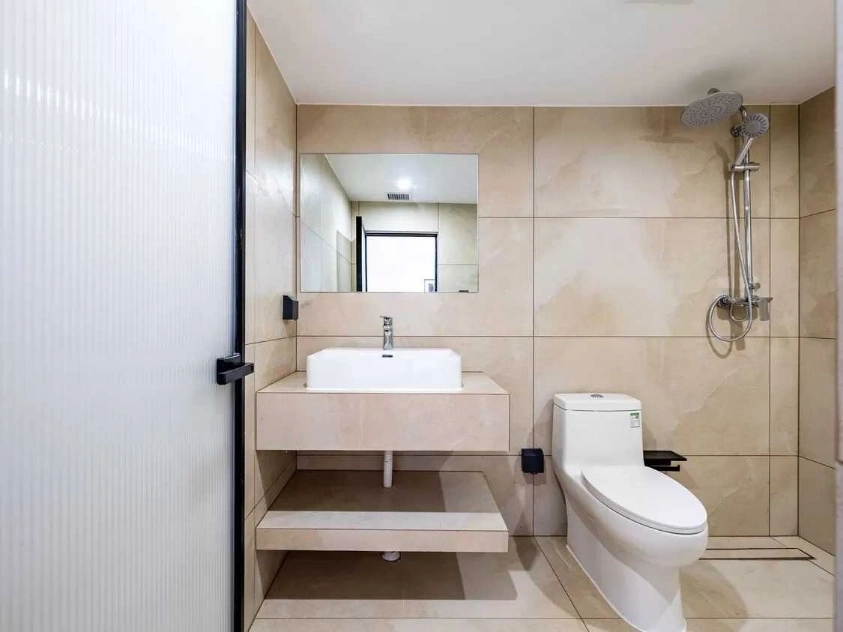 Rm 2501 Unit D No 2 Hai Run Int’l Apt(12)