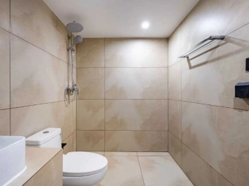 Rm 2501 Unit D No 2 Hai Run Int’l Apt(13)