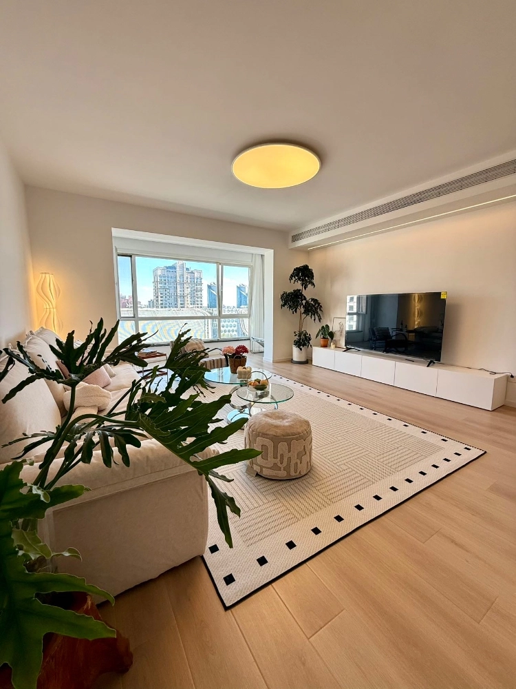Rm 25C No C Global Trade Mansion