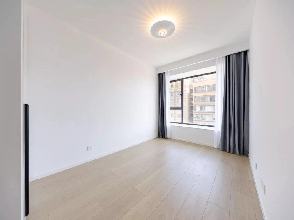 Rm 2706 No 2 Park View Int'l Apt(15)