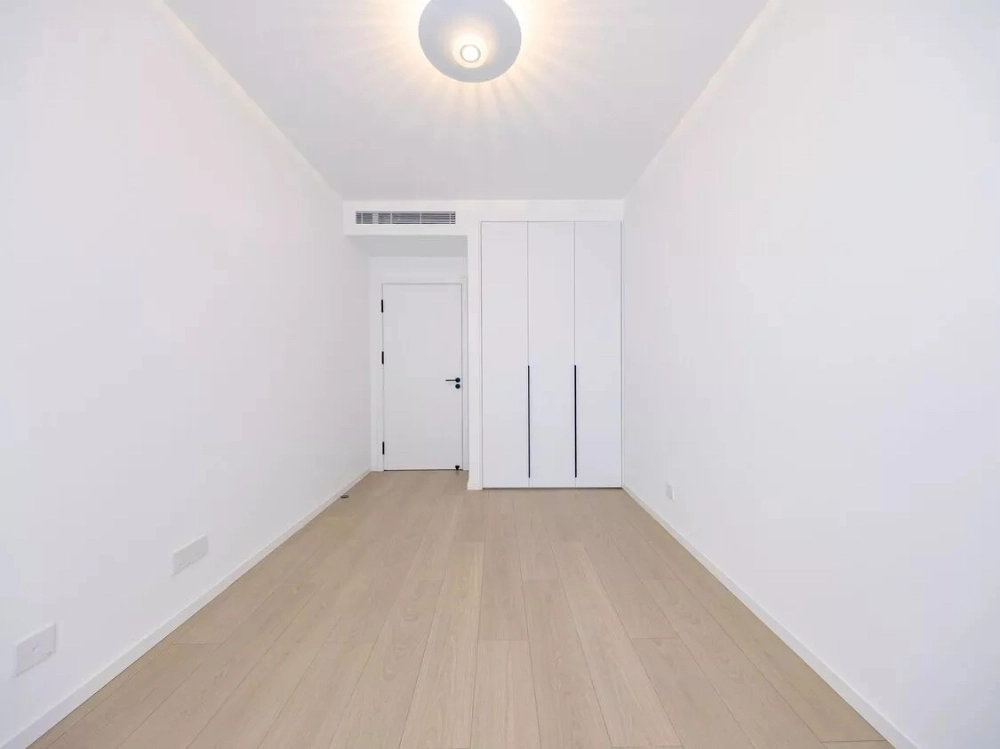 Rm 2706 No 2 Park View Int'l Apt(16)