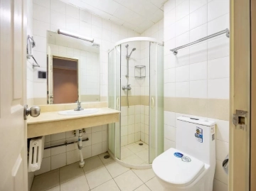 Rm 2710 Bld A Sunshine 100 Int’l Apt(12)