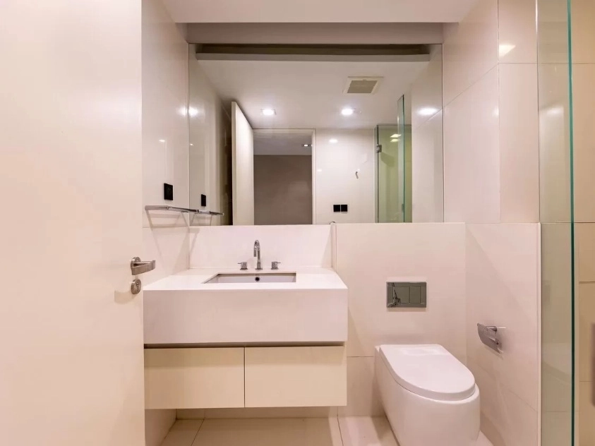 Rm 2803 No 15 Sanlitun SOHO Apt(14)