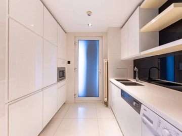 Rm 2803 No 15 Sanlitun SOHO Apt(6)