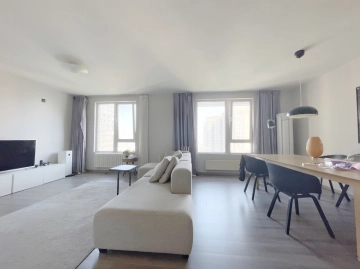 Rm 3008 Unit 2 Bld B Phoenix Town(3)