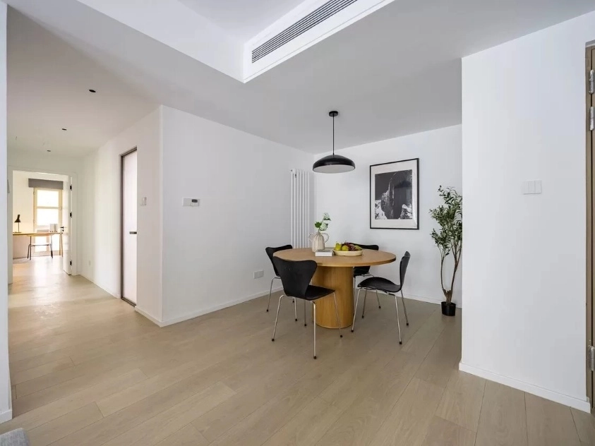 Rm 301 Unit G Chateau Regency I(3)