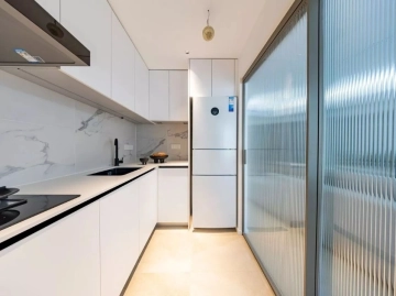 Rm 301 Unit G Chateau Regency I(5)