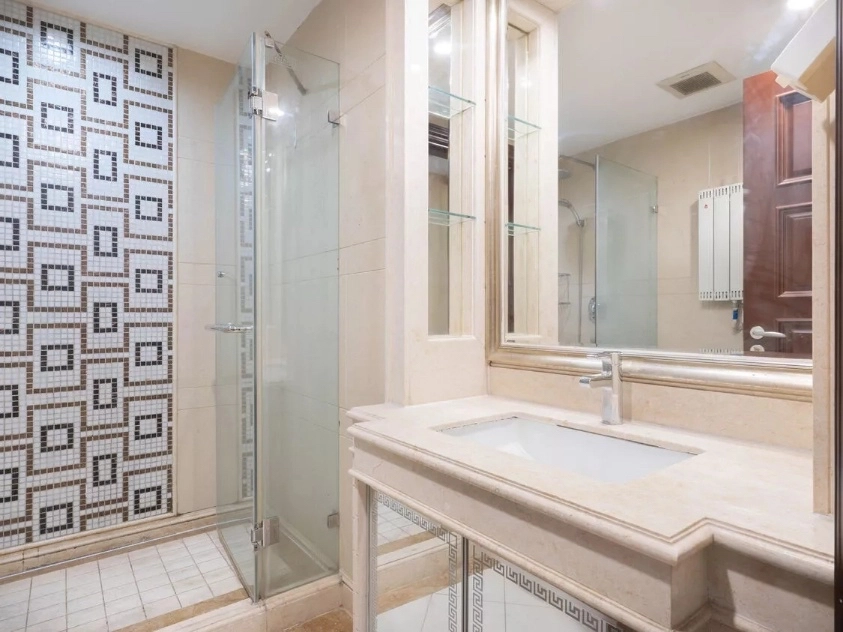 Rm 302 Unit 1 No 5 Sunny Era North(12)