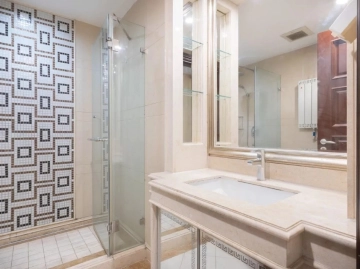 Rm 302 Unit 1 No 5 Sunny Era North(12)