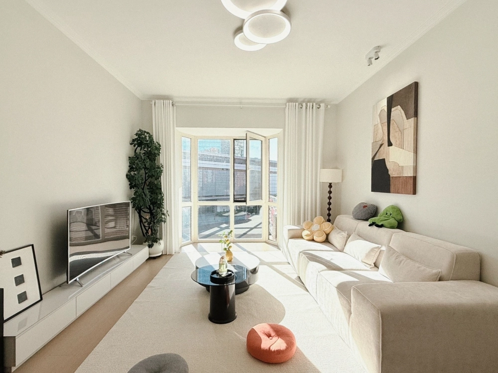 Rm 303 Bld M Blue Castle Int’l Apartment south