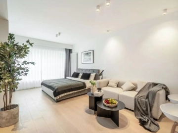 Rm 305 Bld E Sunshine 100 Int’l Apt(3)