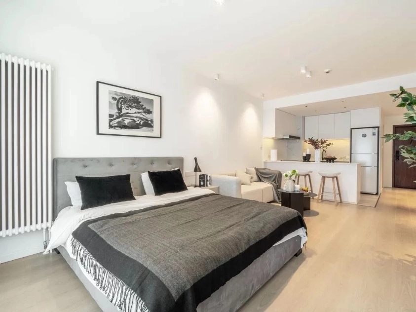 Rm 305 Bld E Sunshine 100 Int’l Apt(4)