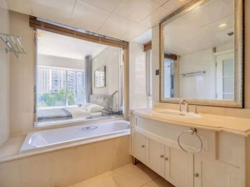 Rm 305 No 3 Palm Springs(11)