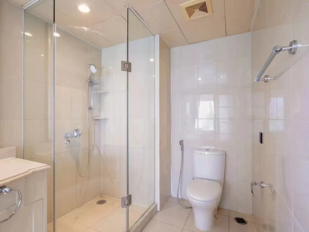 Rm 305 No 3 Palm Springs(12)