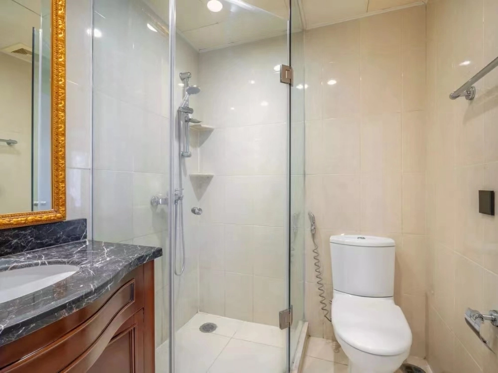 Rm 305 No 3 Palm Springs(16)