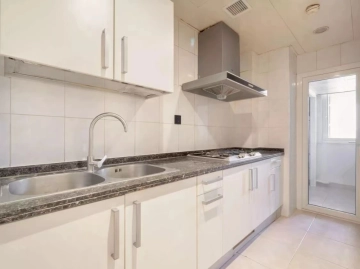 Rm 305 No 3 Palm Springs(6)