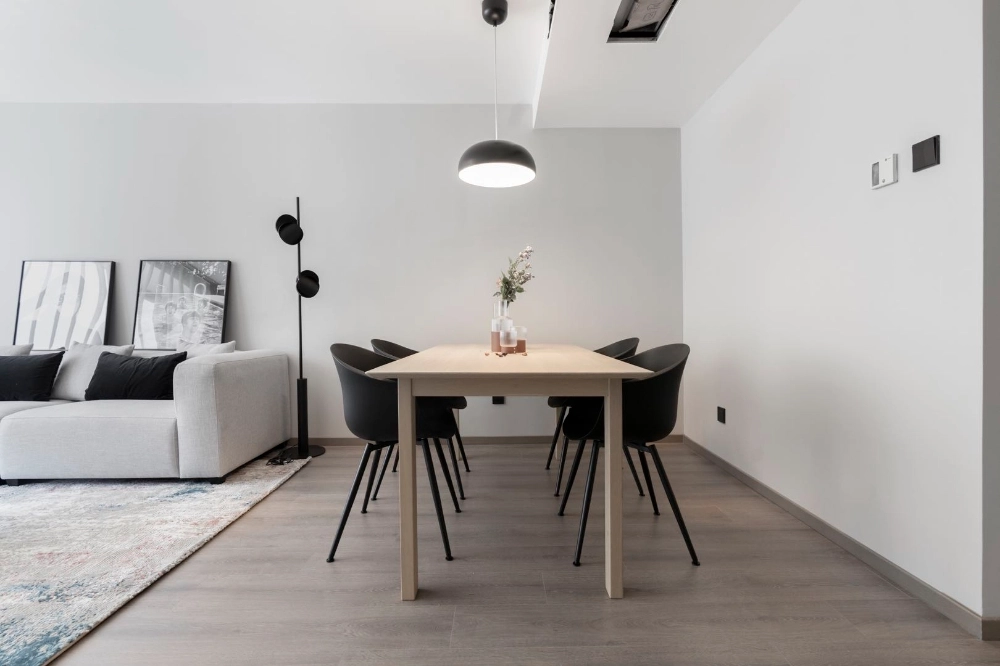 Rm 308 No 1 Park View Int'l Apt(5)