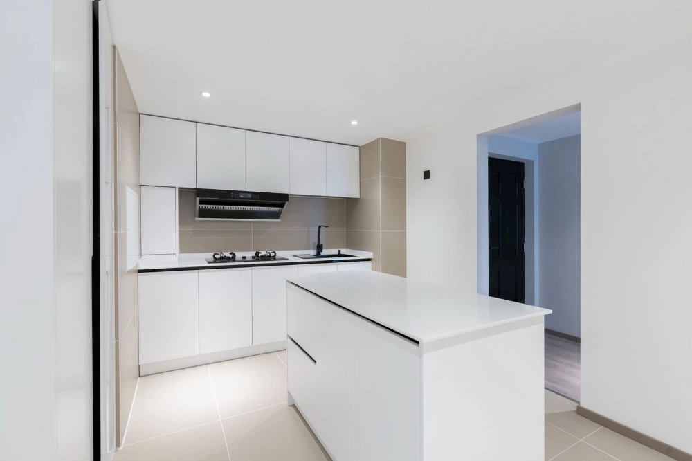 Rm 308 No 1 Park View Int'l Apt(6)