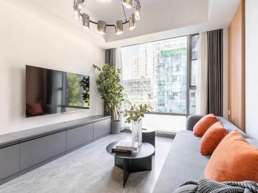 Rm 320 Bld D Chateau De Luze Apt(2)