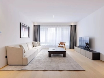Rm 401 Unit 2 No 7 One LiangMa