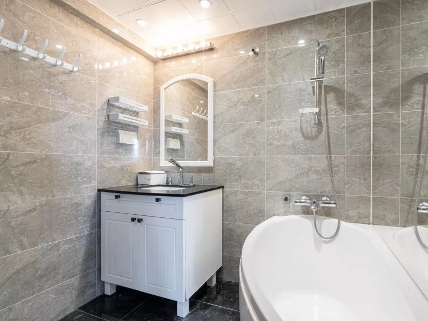 Rm 413 Bld D Ocean Express Apt(11)