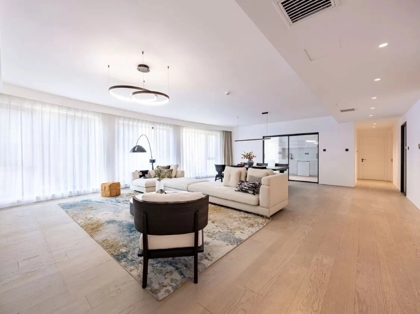 Rm 501 Unit 3 No 25 The Riverside East