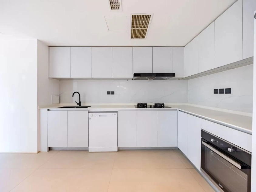 Rm 501 Unit 3 No 25 The Riverside East(9)