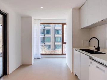 Rm 501 Unit 3 No 25 The Riverside East(10)