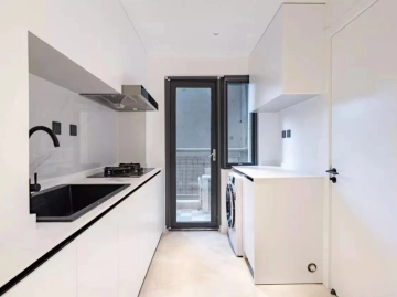Rm 506 Bld A Sunshine 100 Int’l Apt(5)