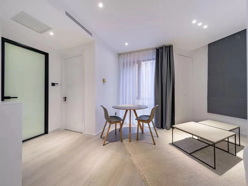 Rm 509 Bld C Blue Castle Int'l Apt north(4)