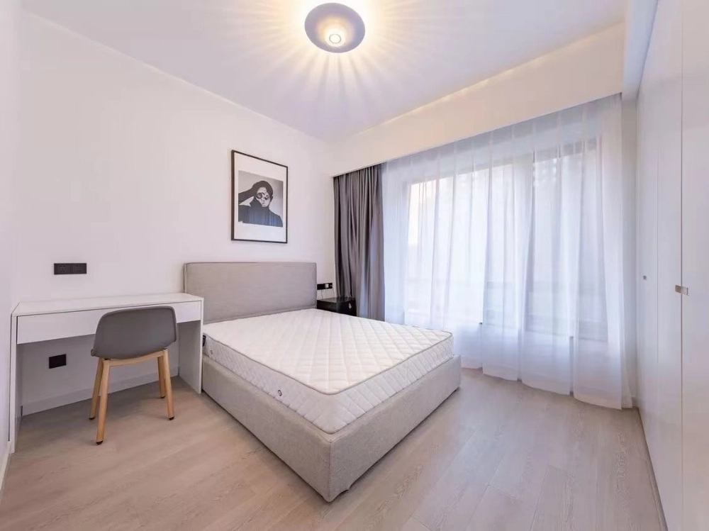 Rm 509 Bld C Blue Castle Int'l Apt north(6)