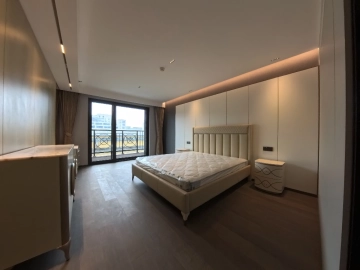 Rm 511 Lee Garden(7)
