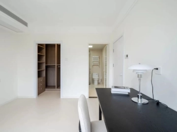 Rm 602 Unit D No 2 Hai Run Int’l Apt(13)