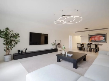 Rm 602 Unit D No 2 Hai Run Int’l Apt(4)