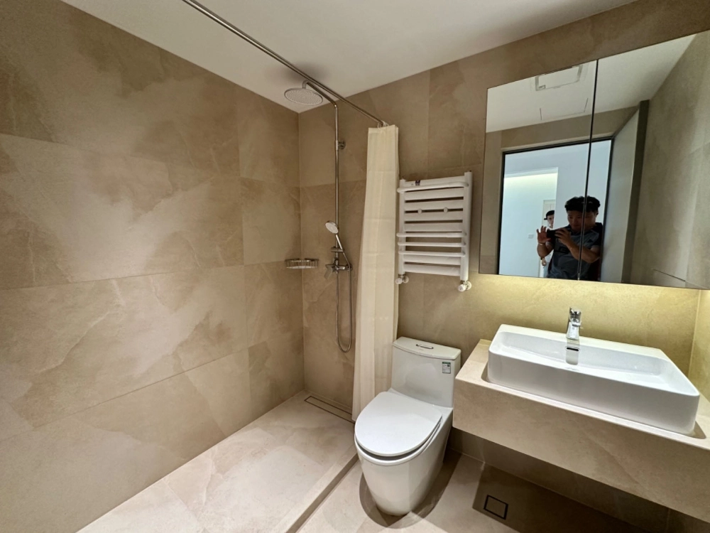 Rm 606 No 11 Sanlitun SOHO Apt(11)