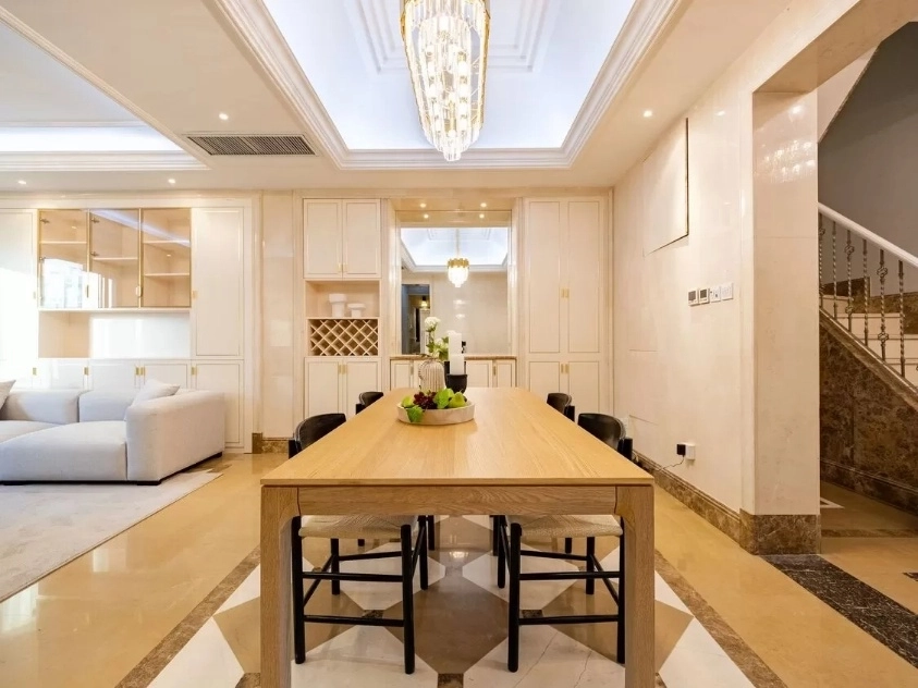 Rm 702 Unit 2 No 3 The Riverside East(4)