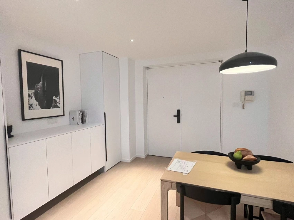 Rm 704 No 14 Jian Wai SOHO West(2)