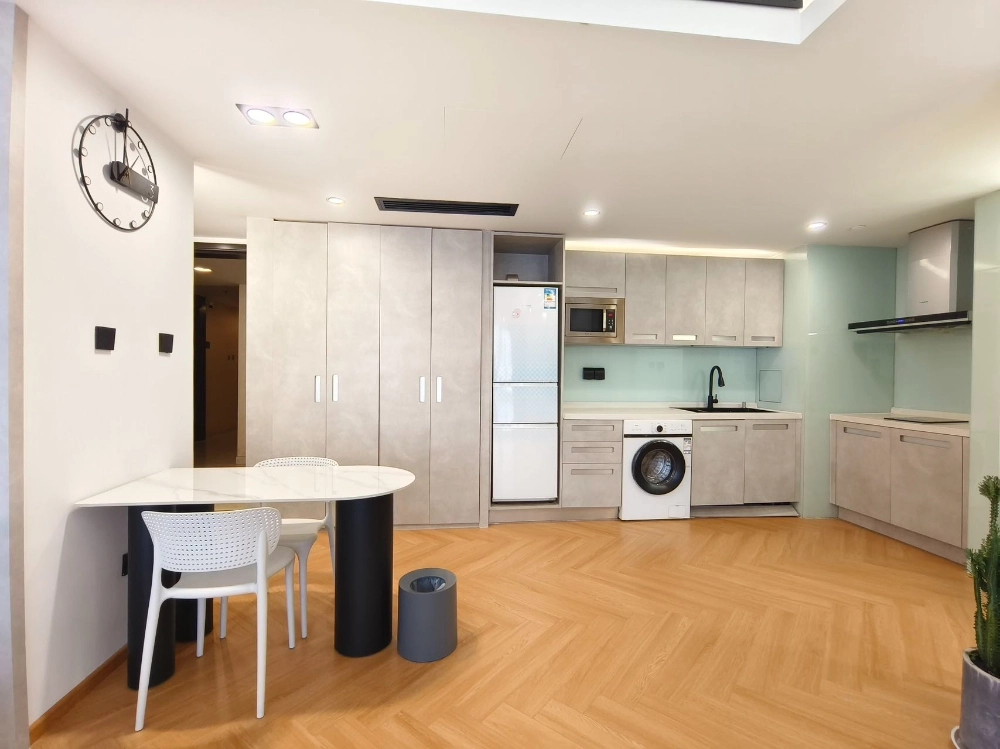 Rm 710 Unit 3 No 2 Shimao TNT Apartments(4)