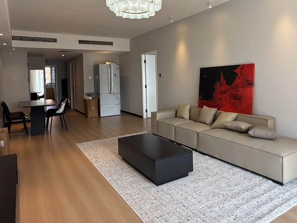 Rm 801 Bld M Blue Castle Int’l Apartment south